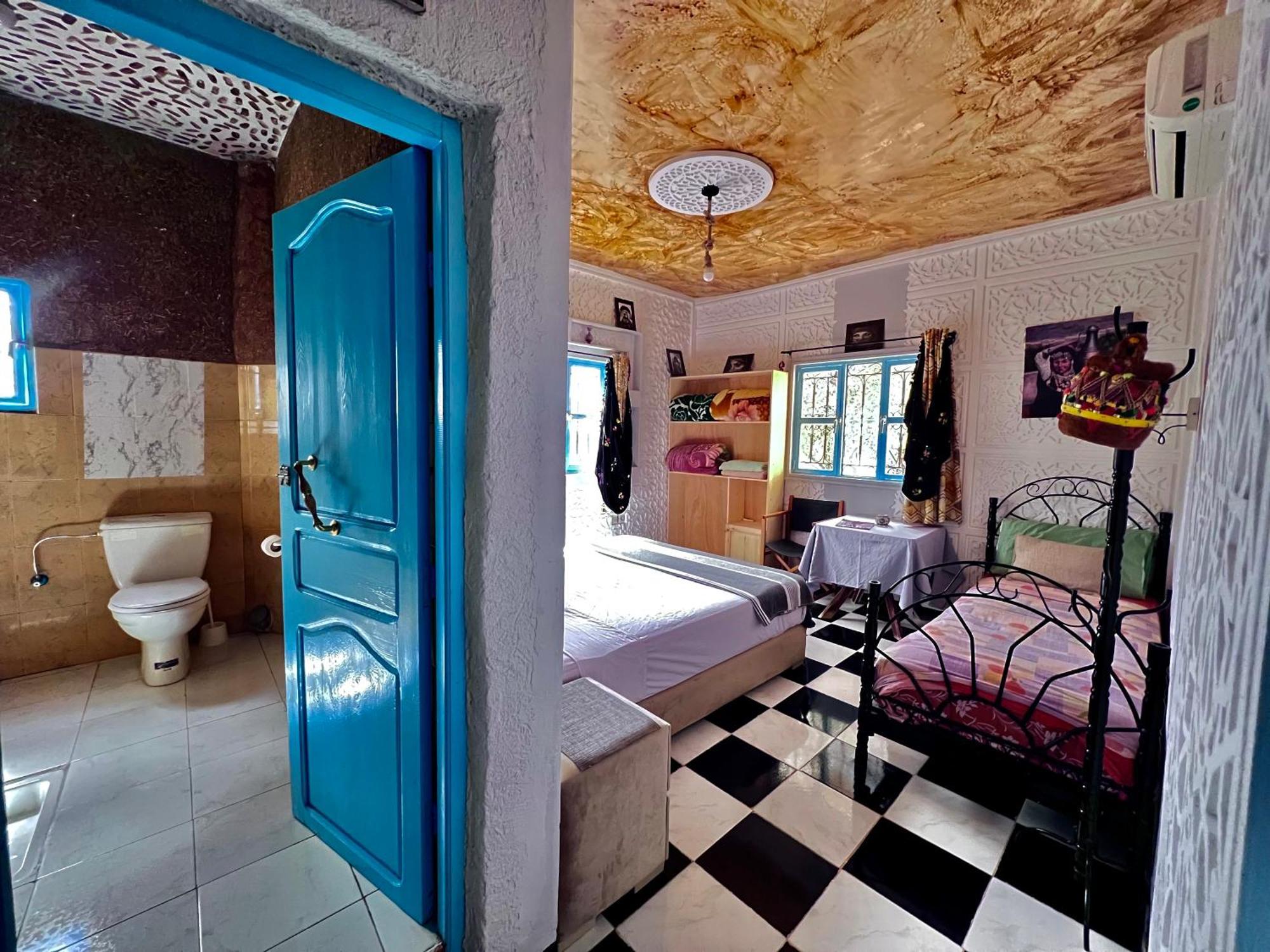 La Maison Traditionnelle Hotel Et Guesthouse Тафраут Екстер'єр фото