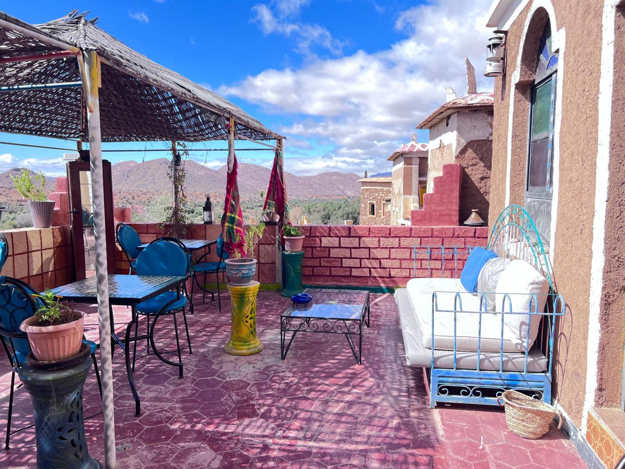 La Maison Traditionnelle Hotel Et Guesthouse Тафраут Екстер'єр фото