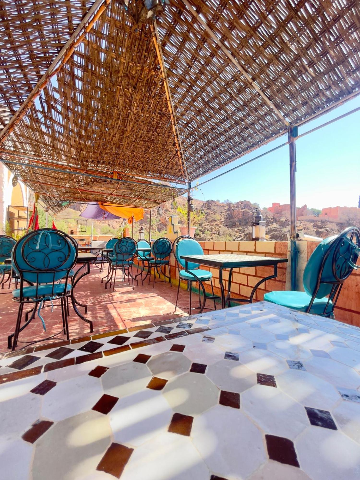 La Maison Traditionnelle Hotel Et Guesthouse Тафраут Екстер'єр фото